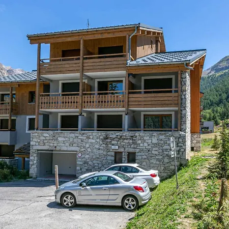 Apartment Duplex Skis Aux Pieds, 3 Pieces, 5 Pers., Wifi, Balcon, Et Garage Prive - Fr-1-694-196 *